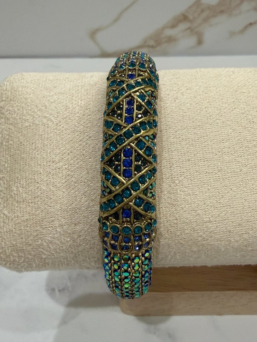 Heidi Daus 3-Pc Crystal Hinged Bangle Set Blue AB M/L - Picture 12 of 15
